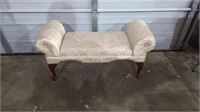 UPHOLSTERED ENTRYWAY BENCH 22" TALL X 44"