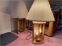 Set of 2 lamps w/candle lights in base