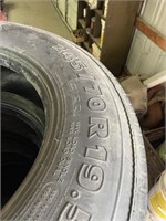 5 - TRUCK TIRES - 245/70R19