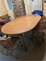 22" Round Kitchen Table & 4 Chairs
