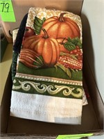 New Holiday Dish Towels & Oven Mitt