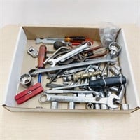Box Lot of Variety Tools
