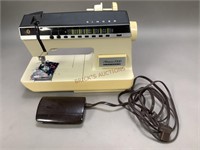 Singer Athena 2000 Electronic Sewing Machine