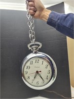 Vintage Working United Clock  hands need adjusted
