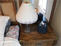 BRASS TABLE LAMP & 2 FRAMED FLORAL PRINTS 18X22"
