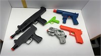 6 VINTAGE PLASTIC TOY GUNS