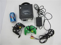 Nintendo Game Cube. console, manette et filage
