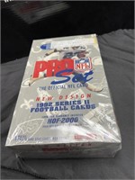 '92 PRO SET FOOTBALL WAX BOX- 36 PACKS SEALED