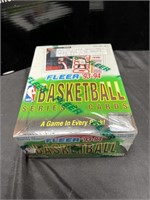 '93-'94 FLEER BASKETBALL WAX BOX- 36 PACKS SEALED