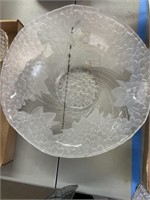Floral glass bowl