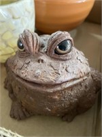 Bowls and garden frog