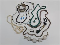 16 pc Gemstone, Bone & Glass Jewelry Collection