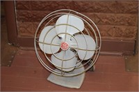 Vtg Deco Style GE Model 71 4 Blade Oscillating Fan