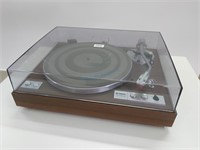 Yamaha YP-B4 Turntable Record Player