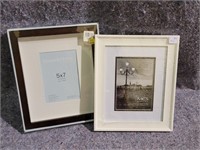 PAIR OF NEW PHOTO FRAMES