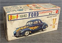 AMT 1940 Ford Deluxe Coupe Customizing Kit