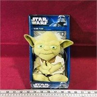 2010 Star Wars Talking Yoda Plush Doll