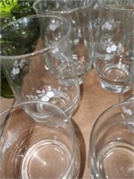 2 FLATS CLEAR GLASS TUMBLERS & OTHER GLASS