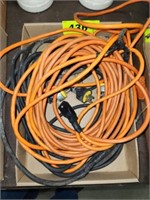 LOT EXTENSION CORDS