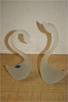 PAIR OF FROSTED GLASS SWAN FIGURES