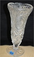 SAWTOOTH RIMMED VASE WITH SWAN ACCENTS