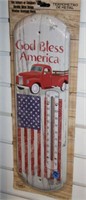BRAND NEW METAL "GOD BLESS AMERICA" THERMOMETER