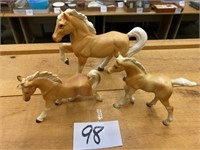 3 PORCELAIN HORSE FIGURES