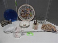 Metal tray, Pyrex measuring cup, metal hen basket,