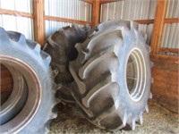 30.5x32 Rice Tires & Rims used on MF 860 combine