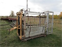For-Most A-25 Head Gate, Squeeze Chute w/Rear Cage