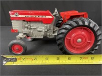 1/16 scale Ertl toy die cast metal