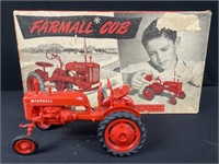 Plastic farm Mall model with original model box