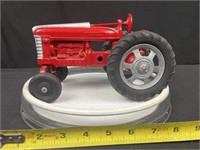 Hubley die cast toy tractor 1/16 scale