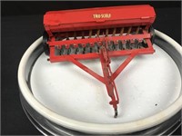 tru Scale press metal grain drill