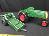 Row crop Oliver 1/16 scale metal die cast with