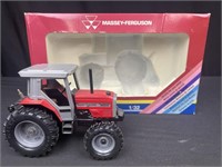 1/32 Massey Ferguson 3050 die cast tractor