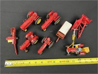8 small scale toys metal die cast new Holland