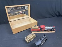 Train models and mirrored back Jewerly box