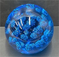 Magnum Art Glass Controlled Bubble Paperweight