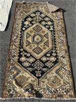 Hamedan Handmade Rug 3'1" x 5'6"