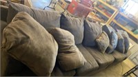 NICE PLUSH COUCH AND LOVE SEAT WITH ACCENT