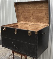 VINTAGE BLACK TRUNK WITH INSERT