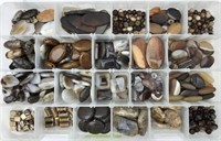 LARGE LOT OF BROWN SEMI PRECIOUS JEWELRY MAKING BE