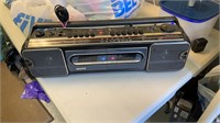 Sanyo dual cassette player old school