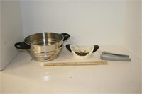 Zyliss Garlic Press, Stainless Steamer Pan