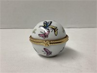Butterfly Pattern Spherical Trinket Box