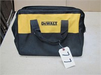 Dewalt Cloth Zip Up Tool Bag