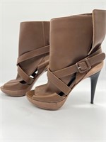 Marni Brown Leather D'Orsay Pumps