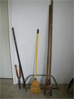 POST HOLE DIGGER, HEDGE TRIMMER & BOW SAW