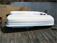 8' DECKER PELICAN 4 SEATER PADDLE BOAT
